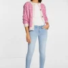 Denim In Figurnahem Schnitt