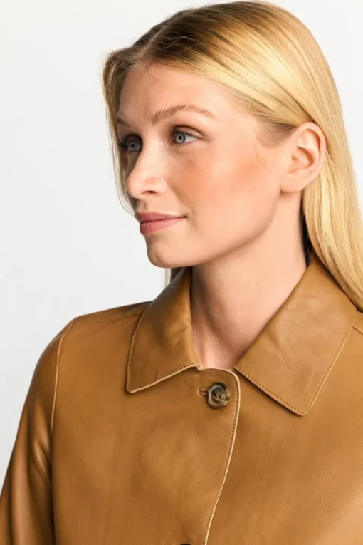 Kurze Lederjacke Mit Kragen