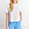 Weißes T-Shirt Mit Blauen Stickereien